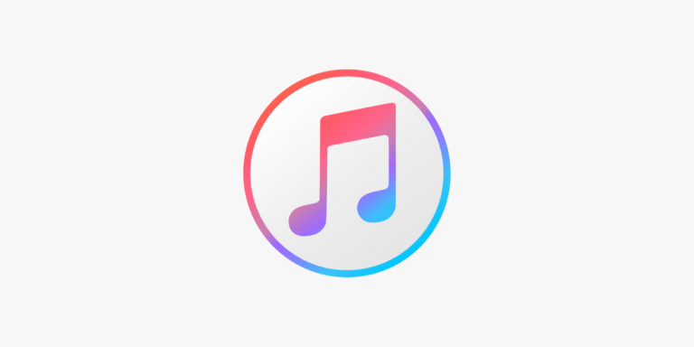 What is the cause of the 0xE8000065 error in iTunes on Windows 10?